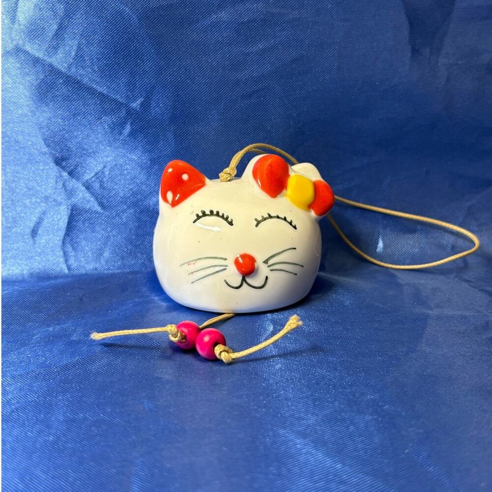 Small Porcelain Smiling Lucky Cat Head Windchime Bell